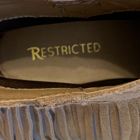 Restricted Suede Fringe Pull On Booties Size 8 - Picture 9 of 10